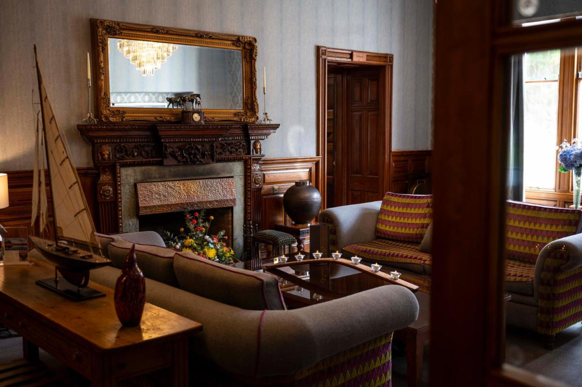 Skeabost House Hotel