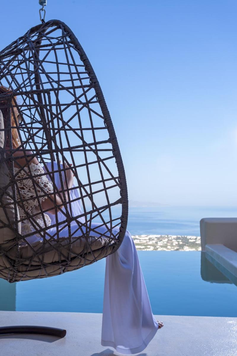 Skyfall Suites - Adults Only