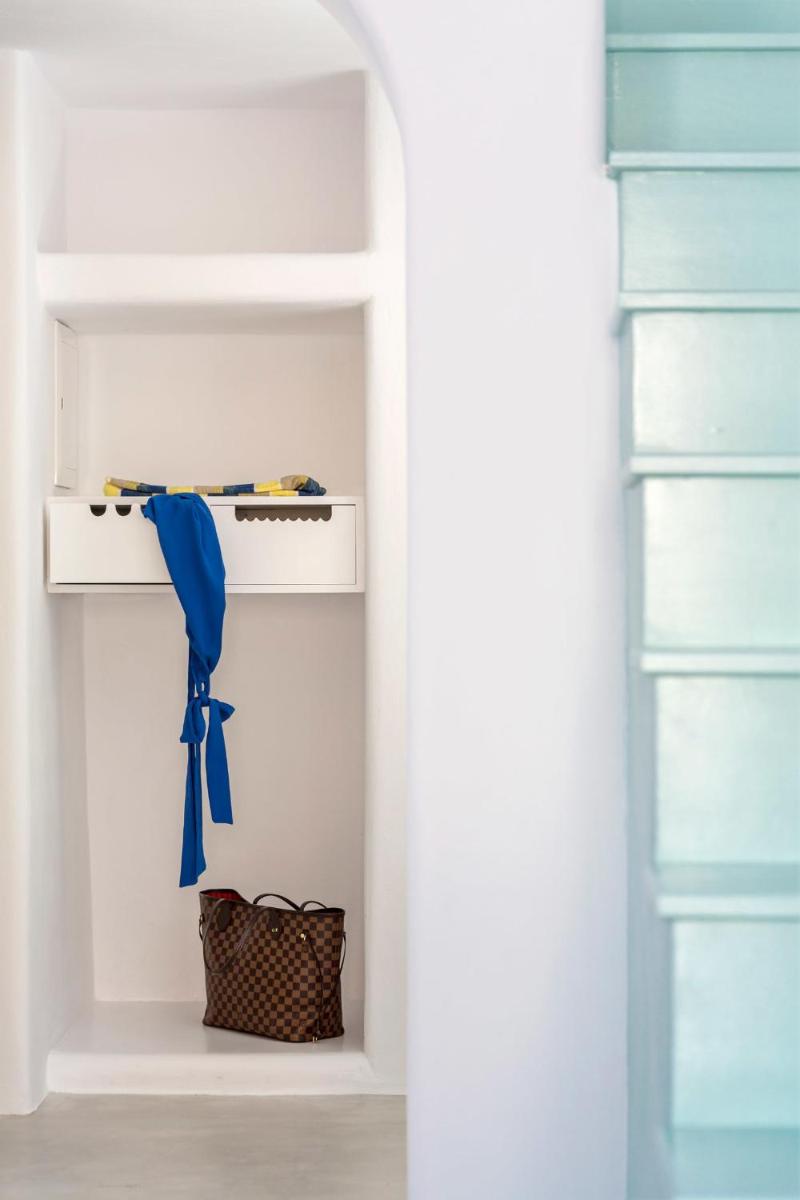 Skyfall Suites - Adults Only