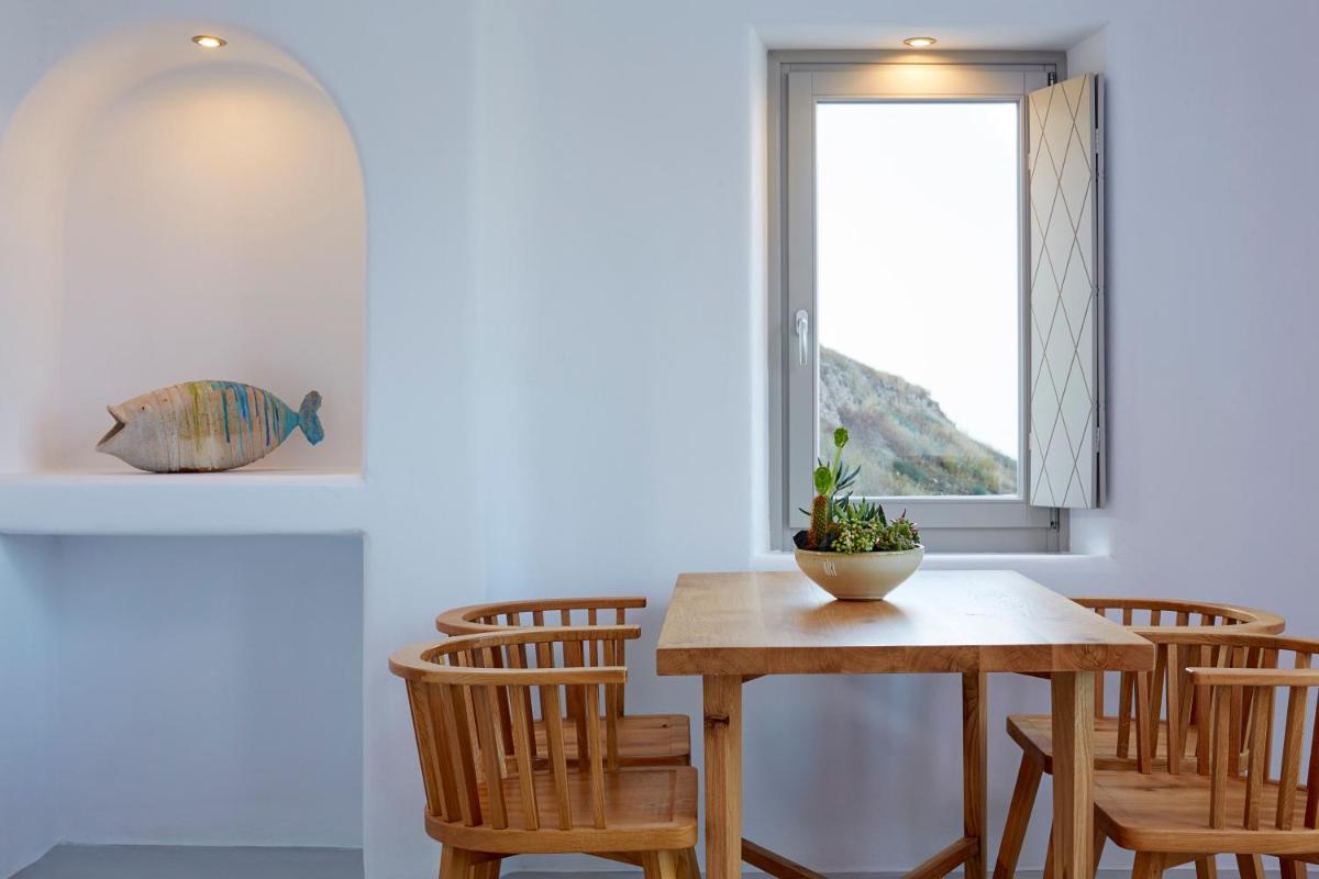 Skyfall Suites - Adults Only