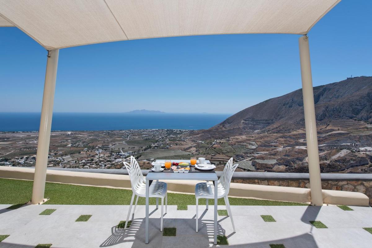 Skyfall Suites - Adults Only