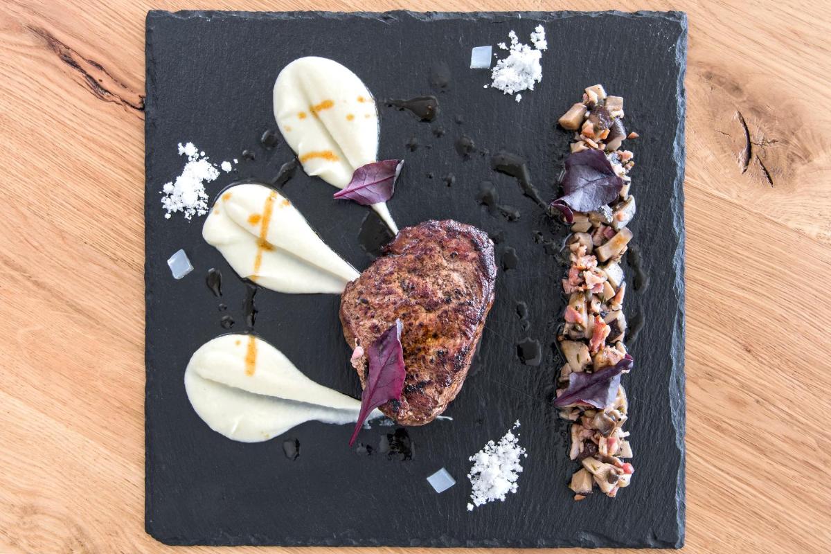 Skyfall Suites - Adults Only