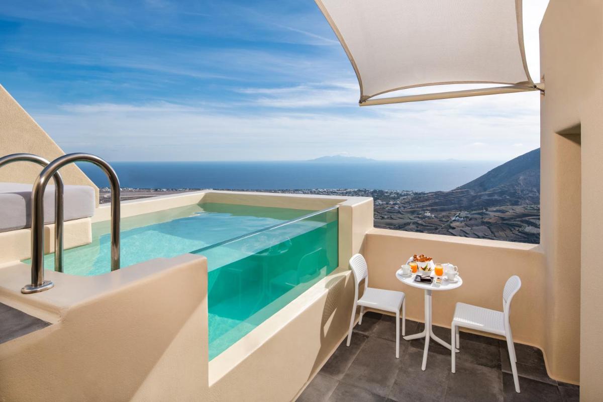 Skyfall Suites - Adults Only