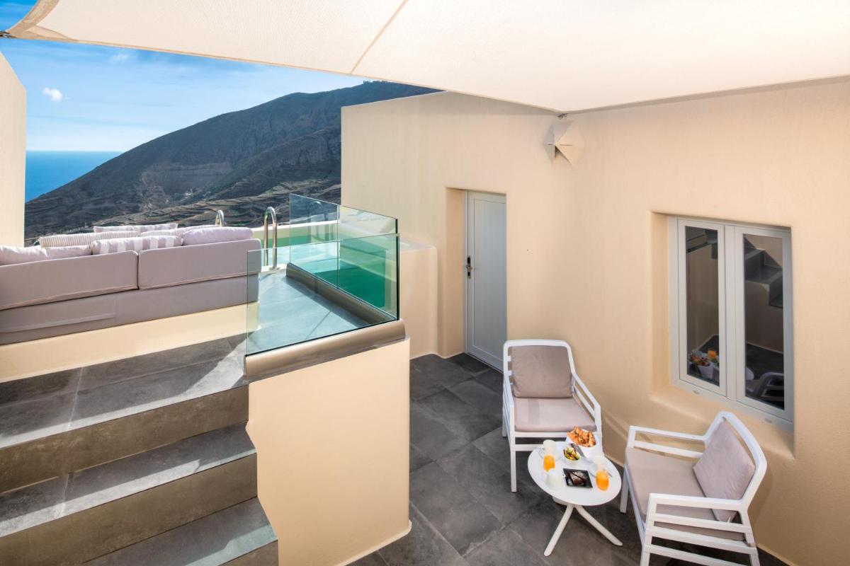 Skyfall Suites - Adults Only