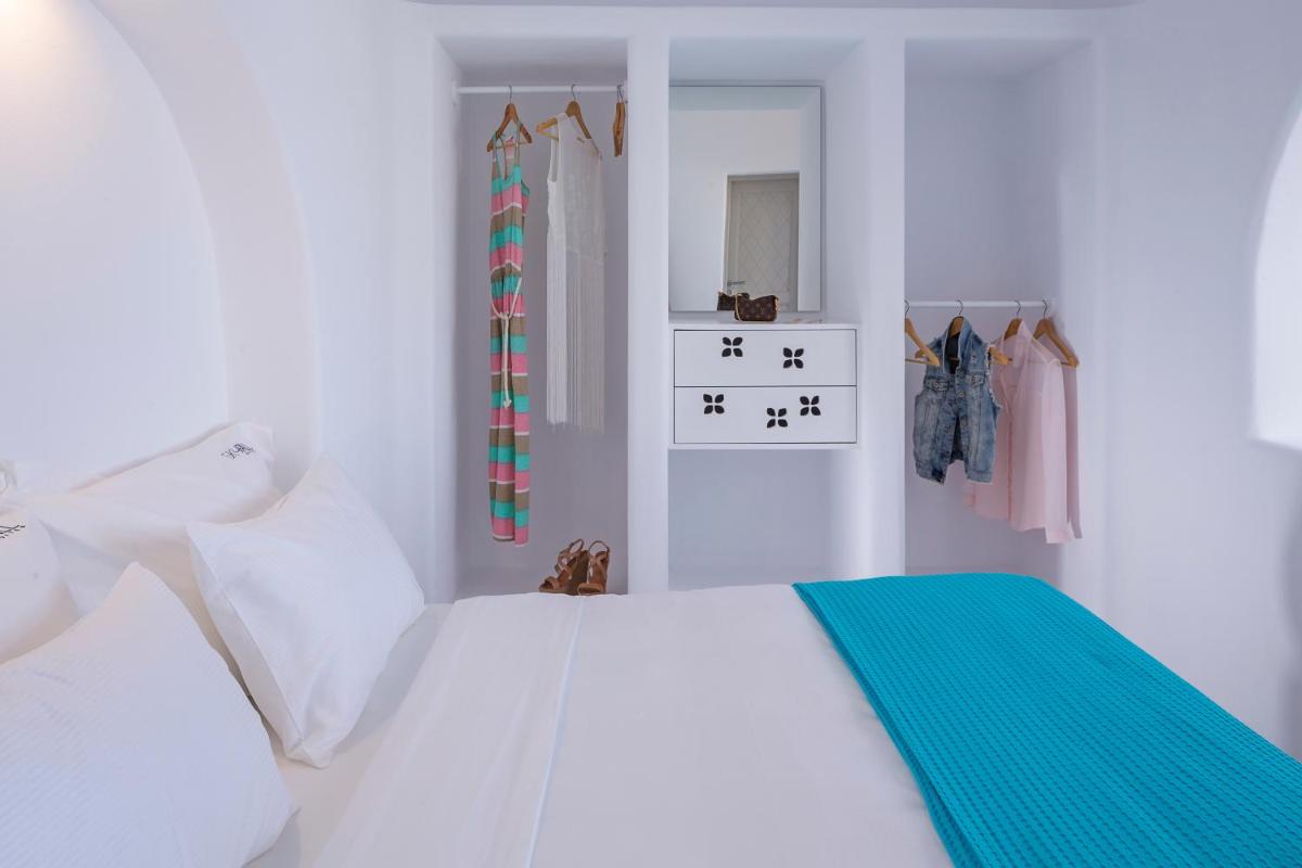 Skyfall Suites - Adults Only