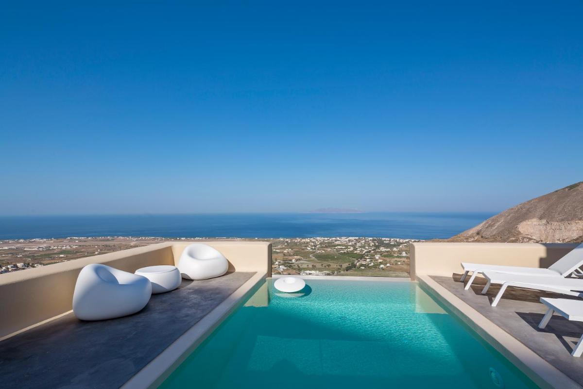 Skyfall Suites - Adults Only