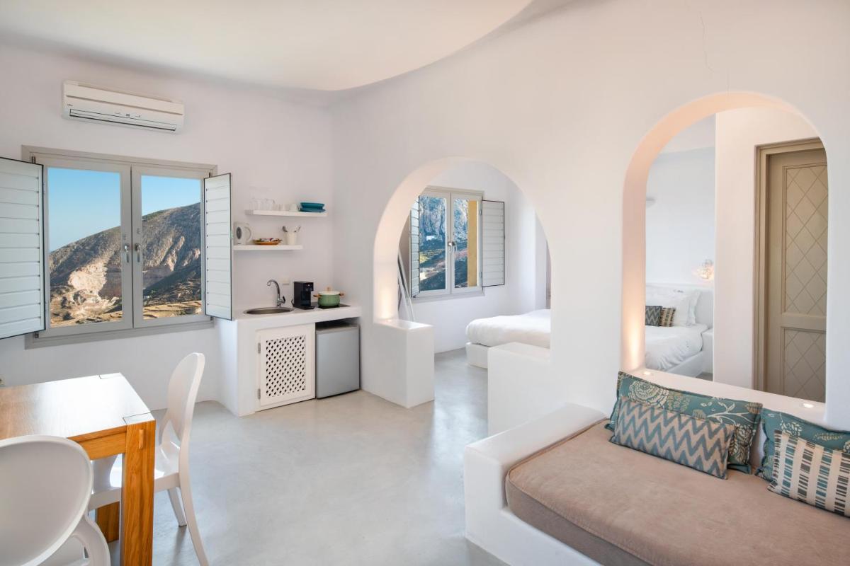 Skyfall Suites - Adults Only