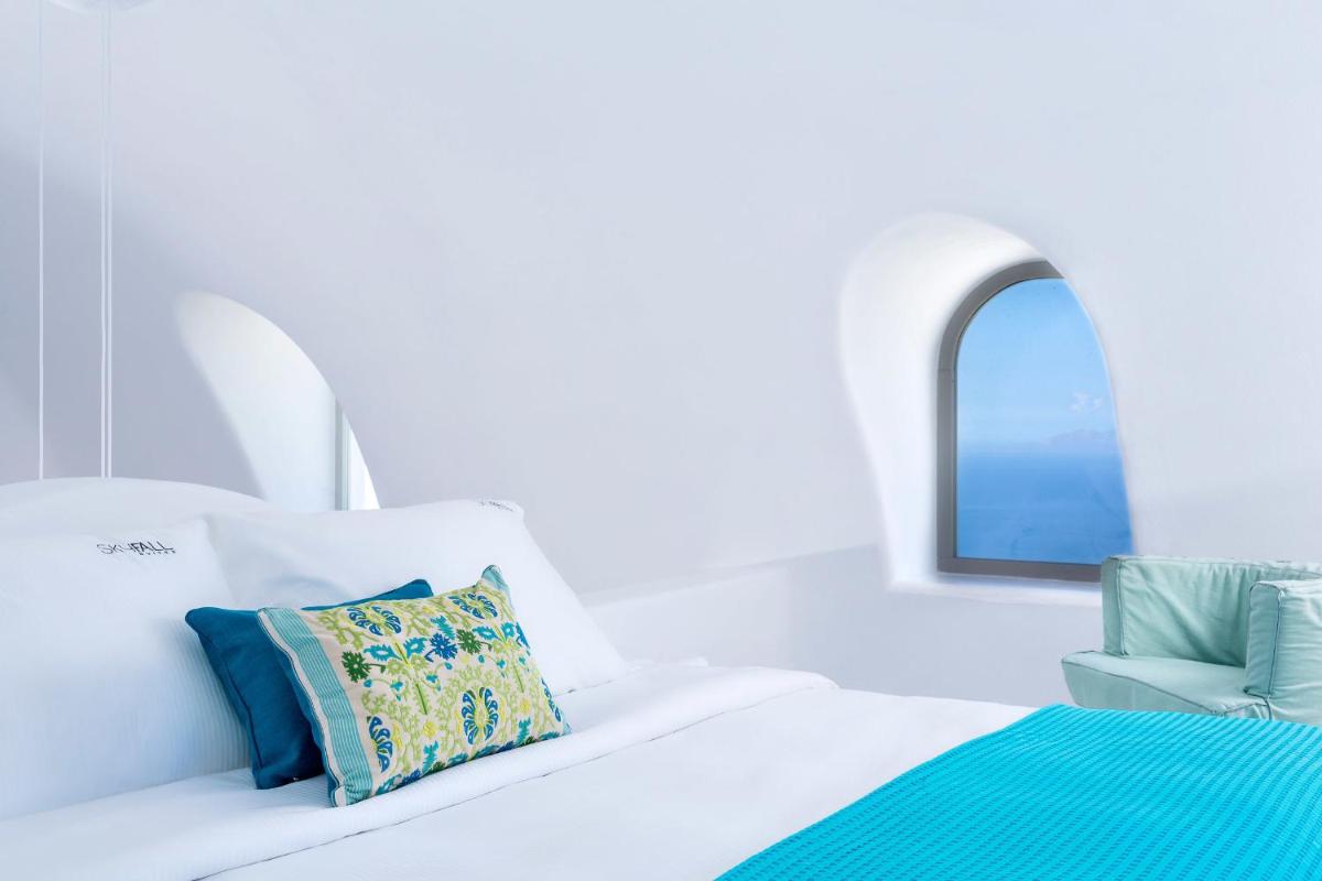 Skyfall Suites - Adults Only
