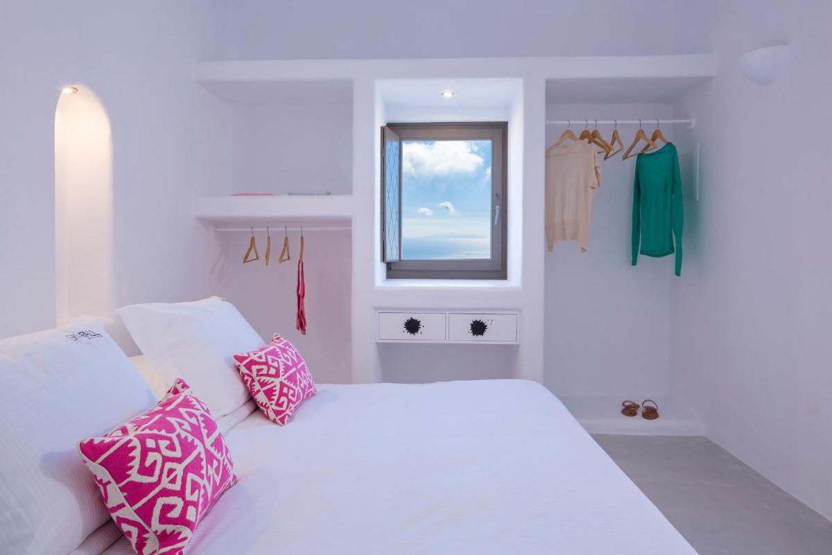 Skyfall Suites - Adults Only