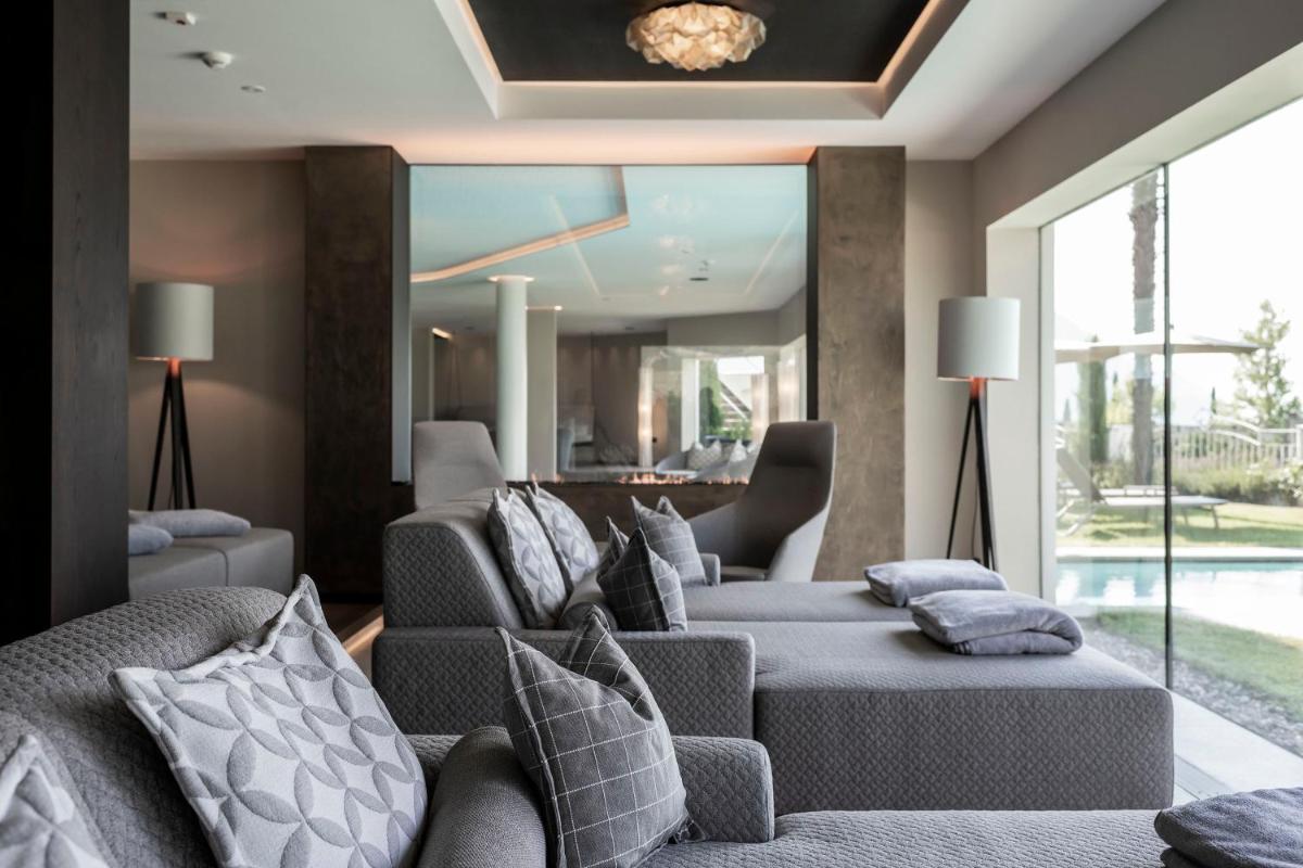 Small & Beautiful Hotel Gnaid