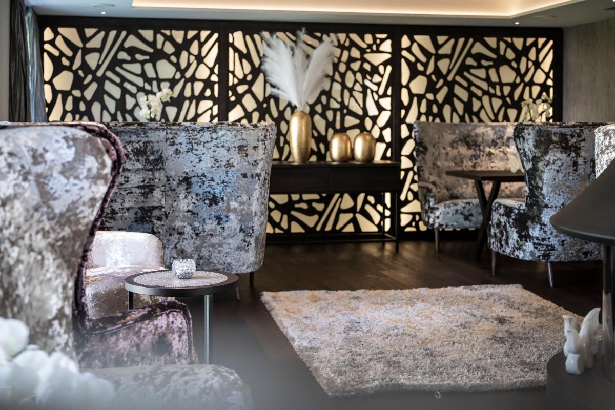 Small & Beautiful Hotel Gnaid