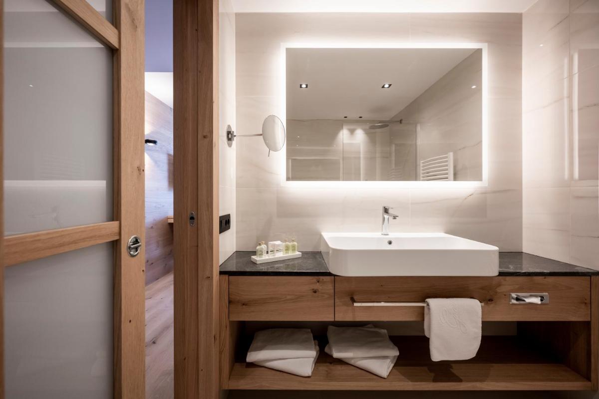 Small & Beautiful Hotel Gnaid