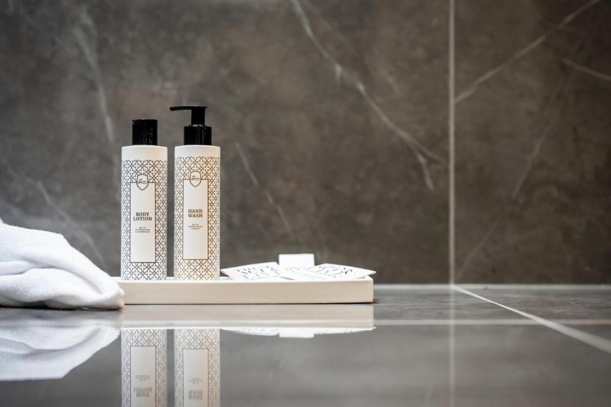 Small & Beautiful Hotel Gnaid