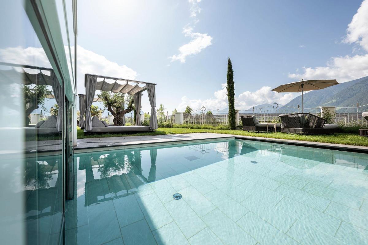 Small & Beautiful Hotel Gnaid