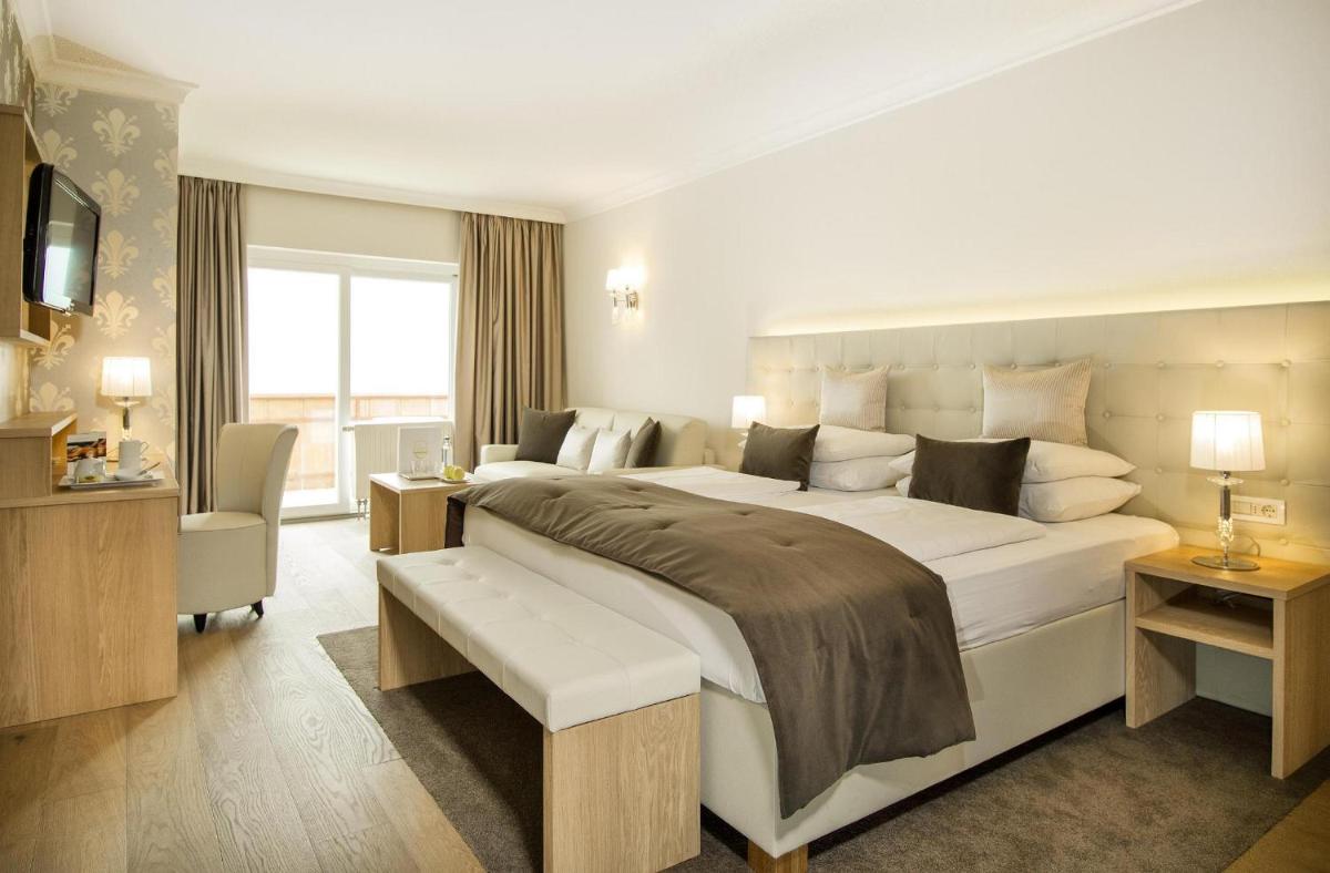 Small & Beautiful Hotel Gnaid