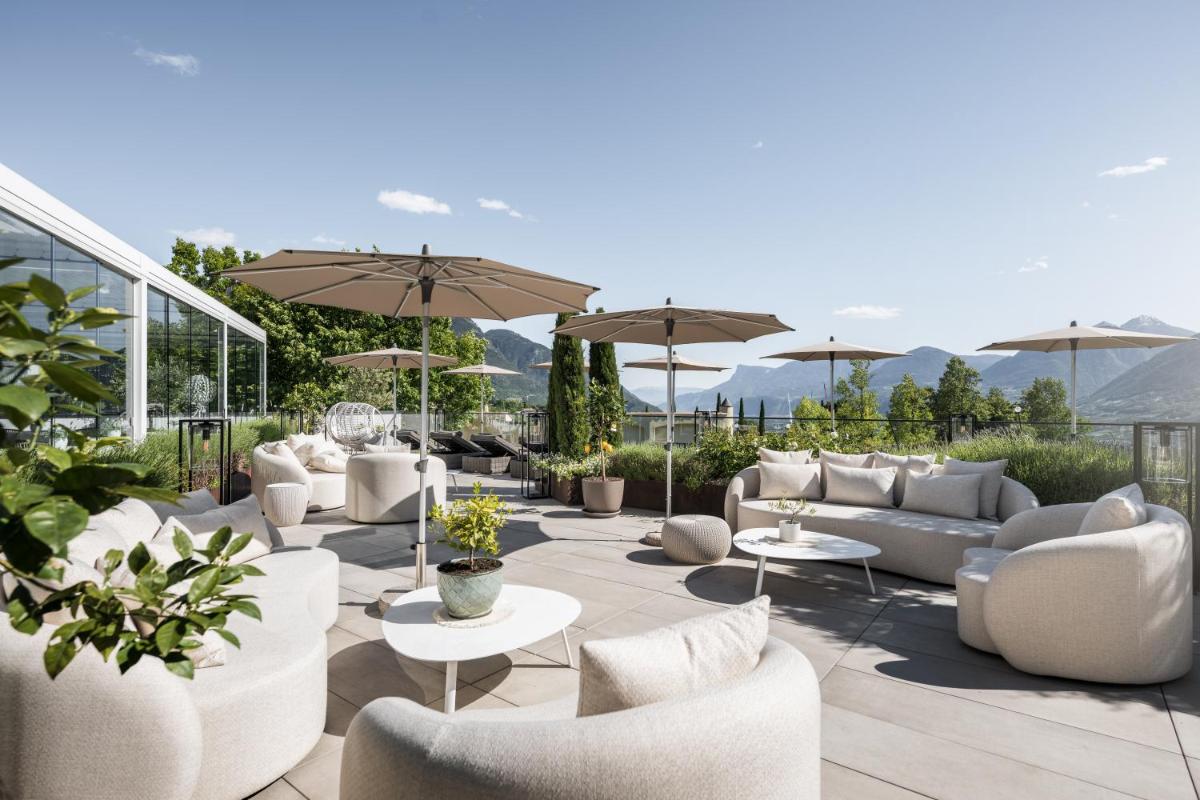 Small & Beautiful Hotel Gnaid
