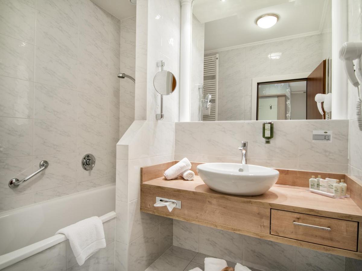 Small & Beautiful Hotel Gnaid