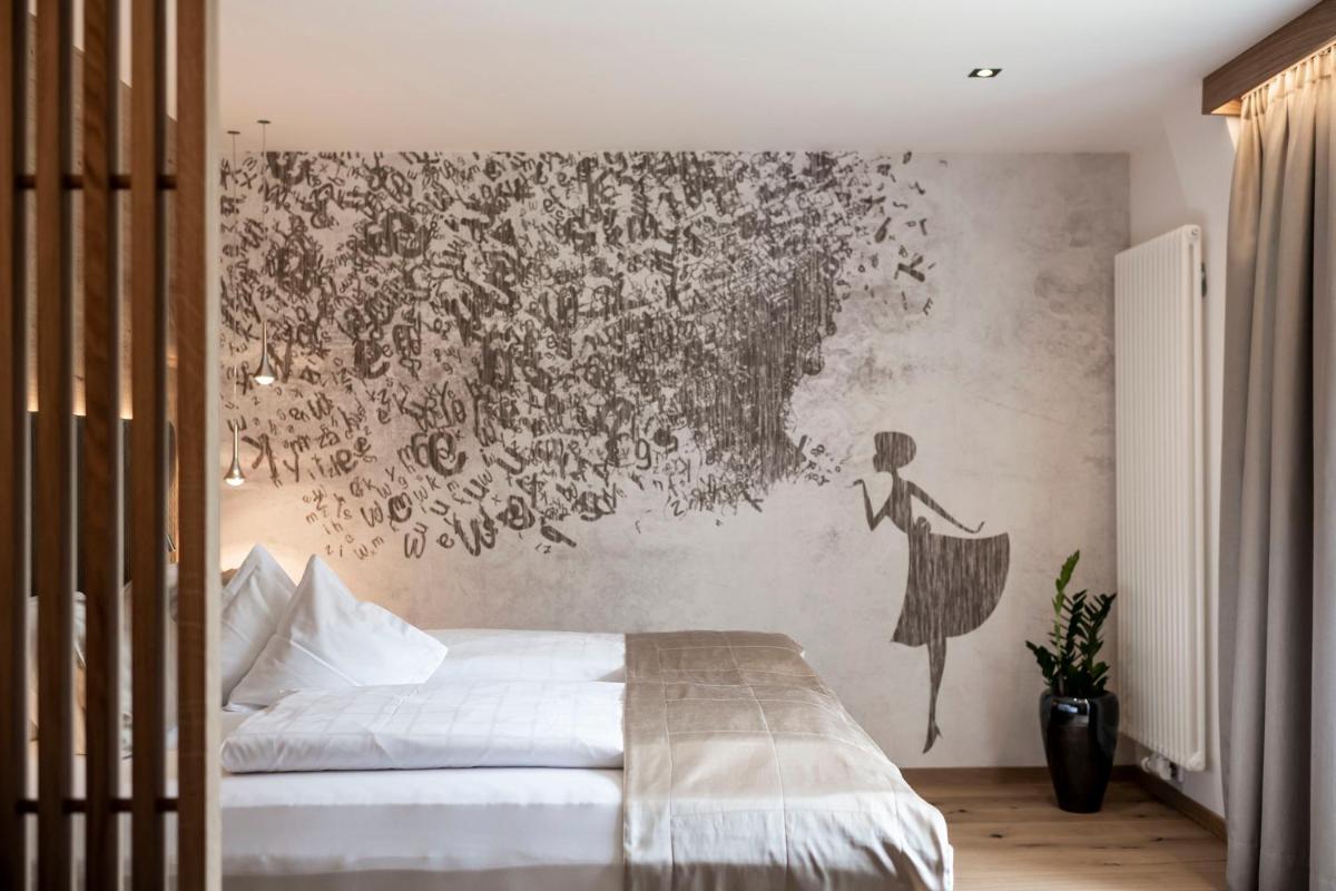 Small & Beautiful Hotel Gnaid