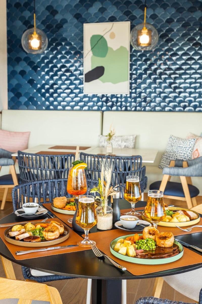 SO/ Sotogrande Spa & Golf Resort Hotel