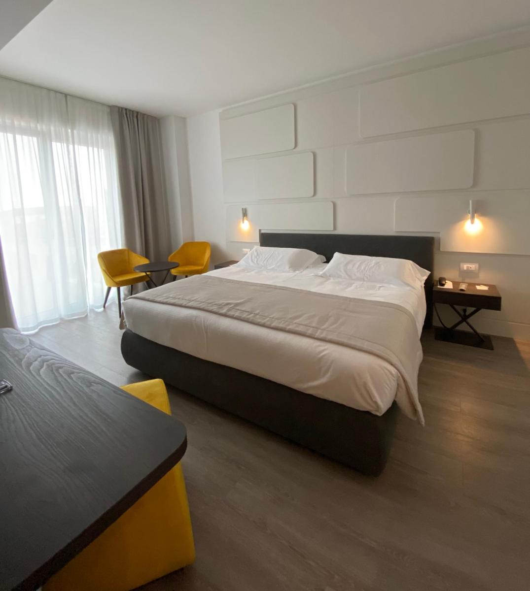 Solho Hotel