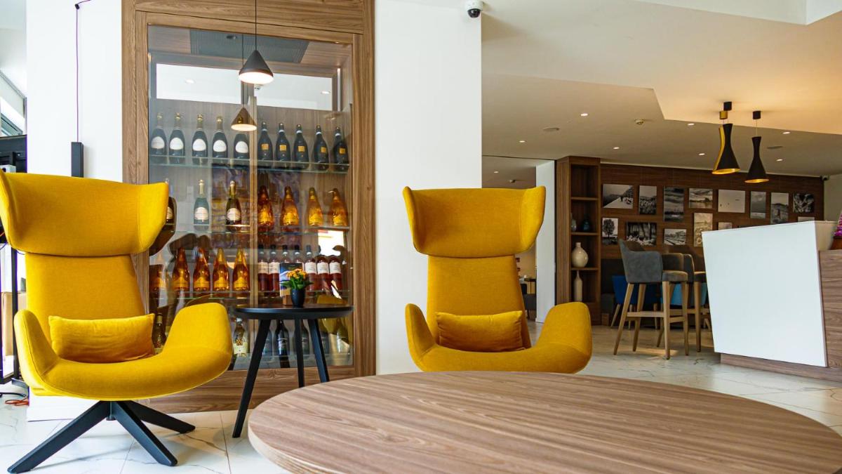 Solho Hotel