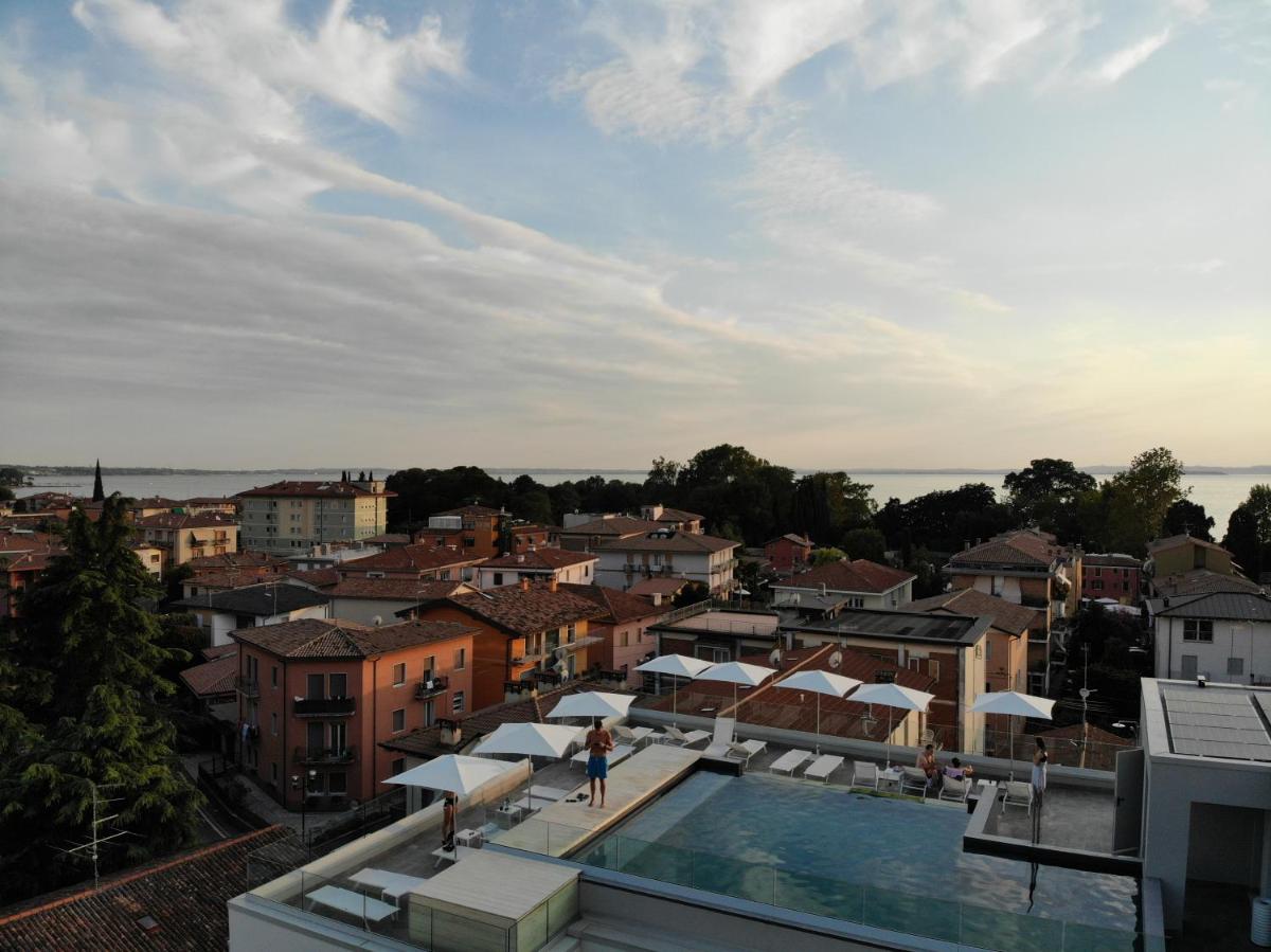 Solho Hotel
