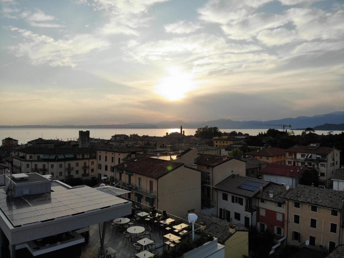 Solho Hotel