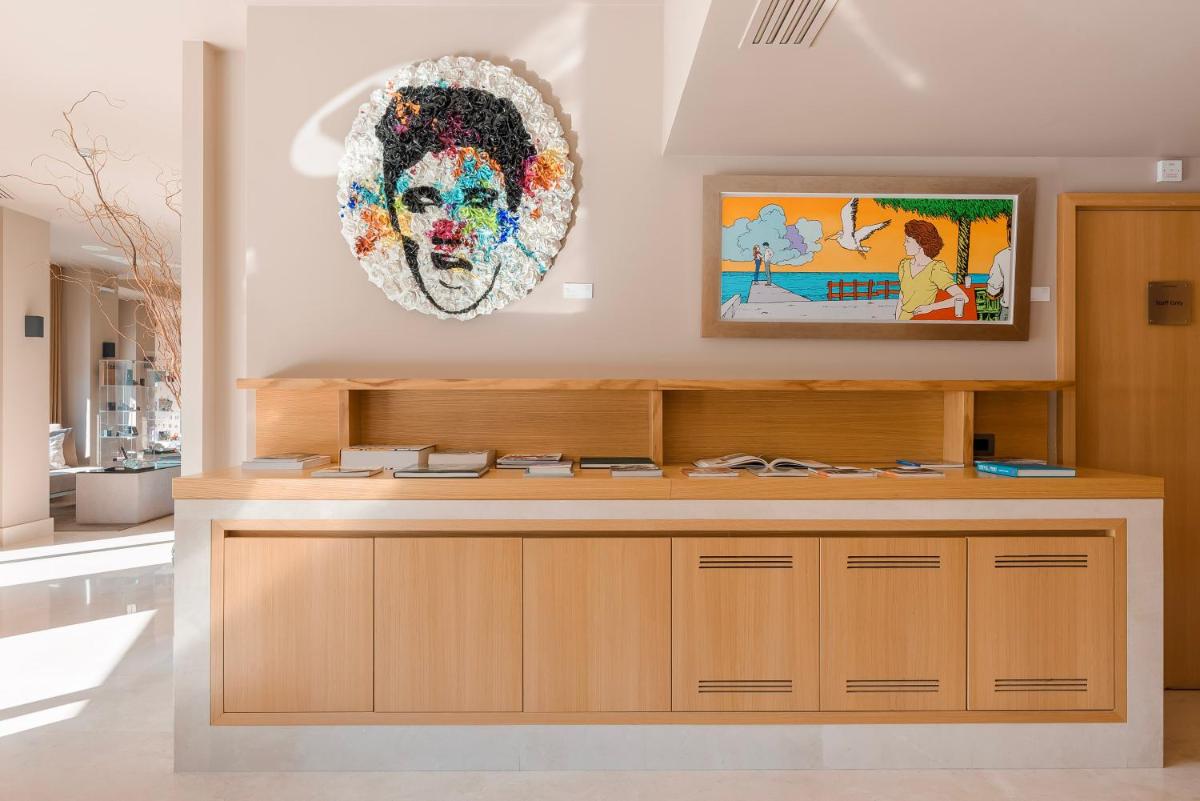 Somewhere Vouliagmeni