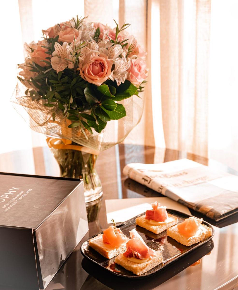 Somewhere Vouliagmeni