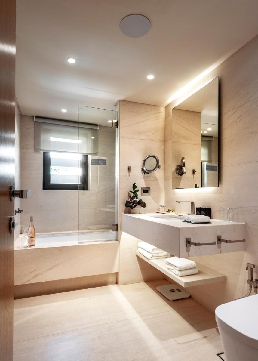 Somewhere Vouliagmeni