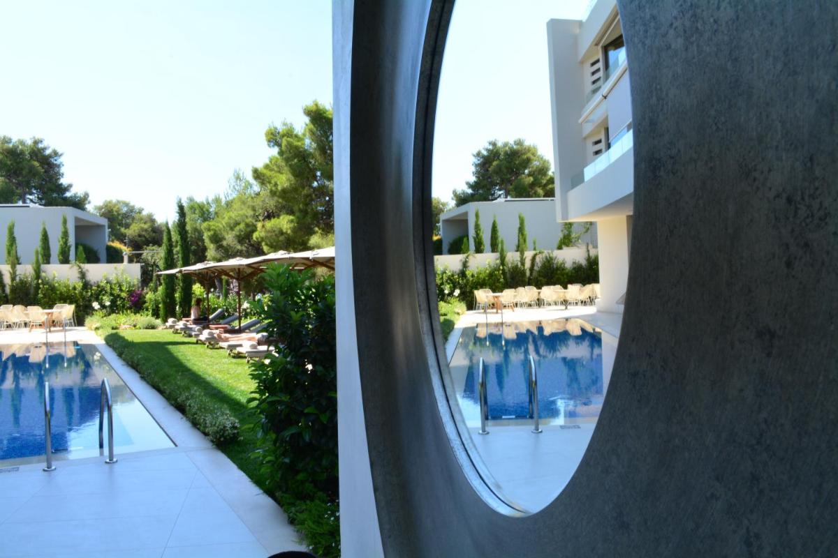 Somewhere Vouliagmeni