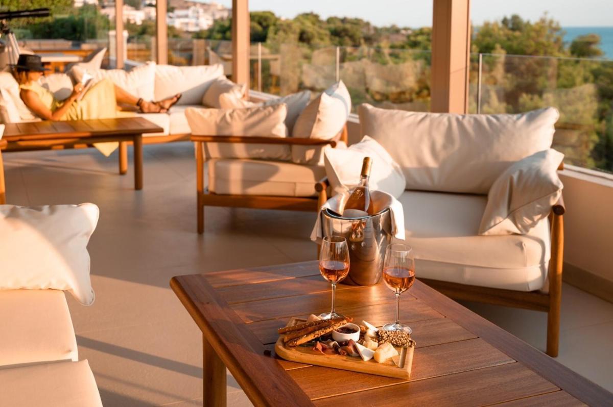 Somewhere Vouliagmeni