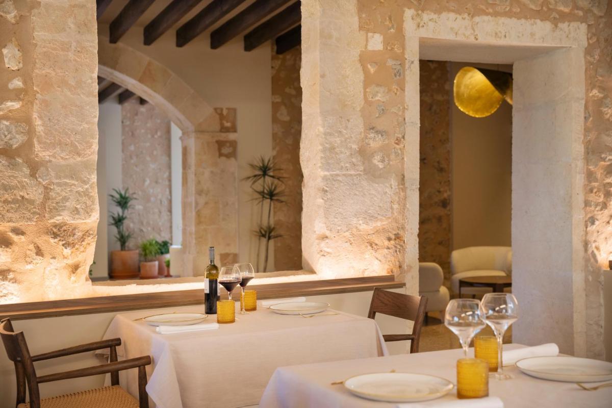 Son Sabater by Zafiro