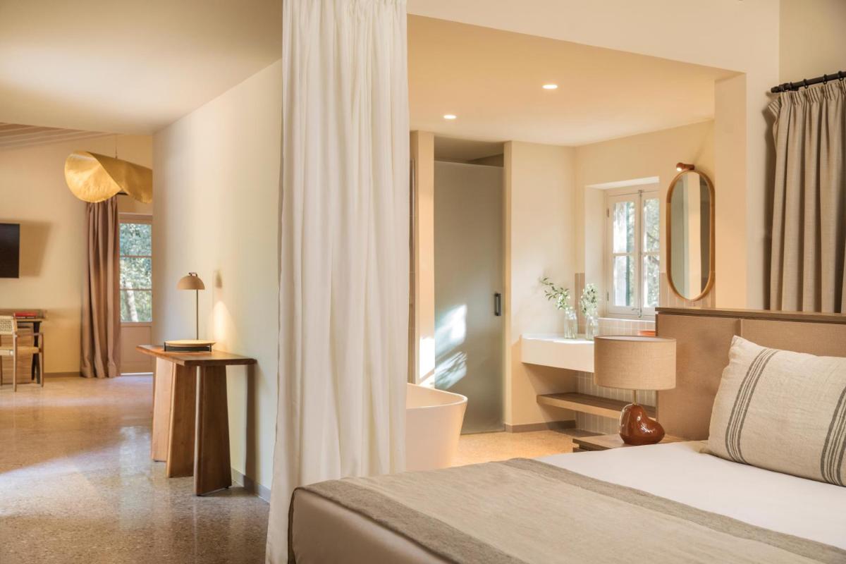 Son Sabater by Zafiro