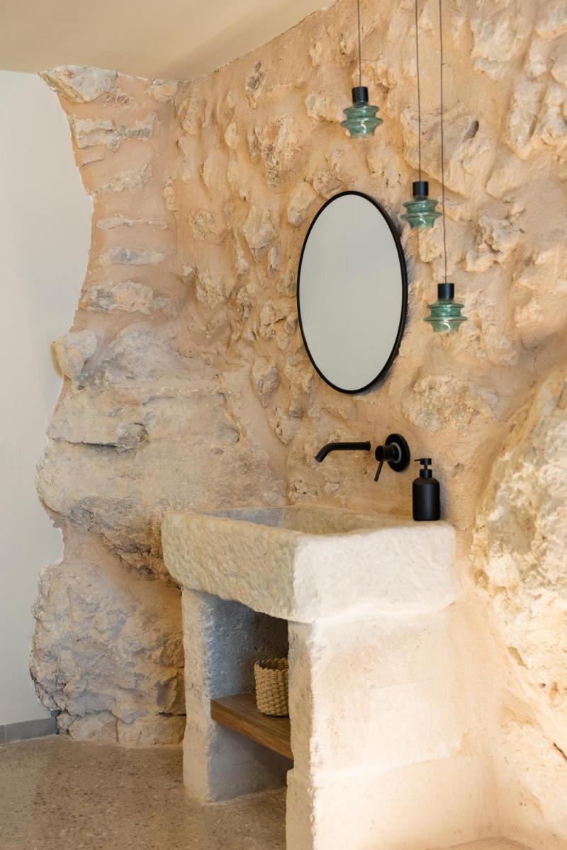 Son Sabater by Zafiro