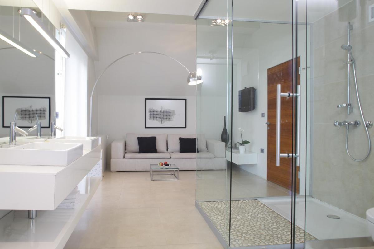 Sun House, Boutique Hotel