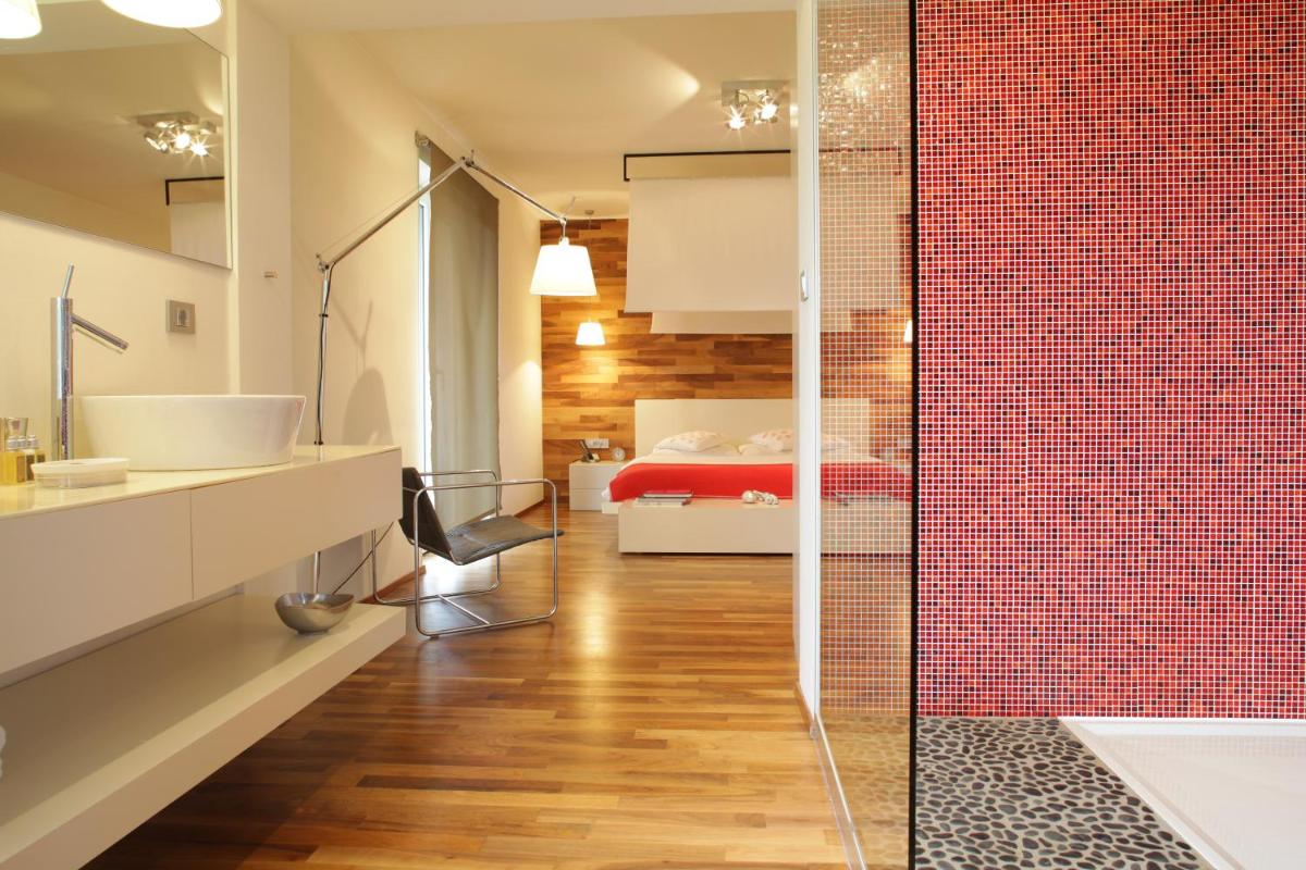 Sun House, Boutique Hotel