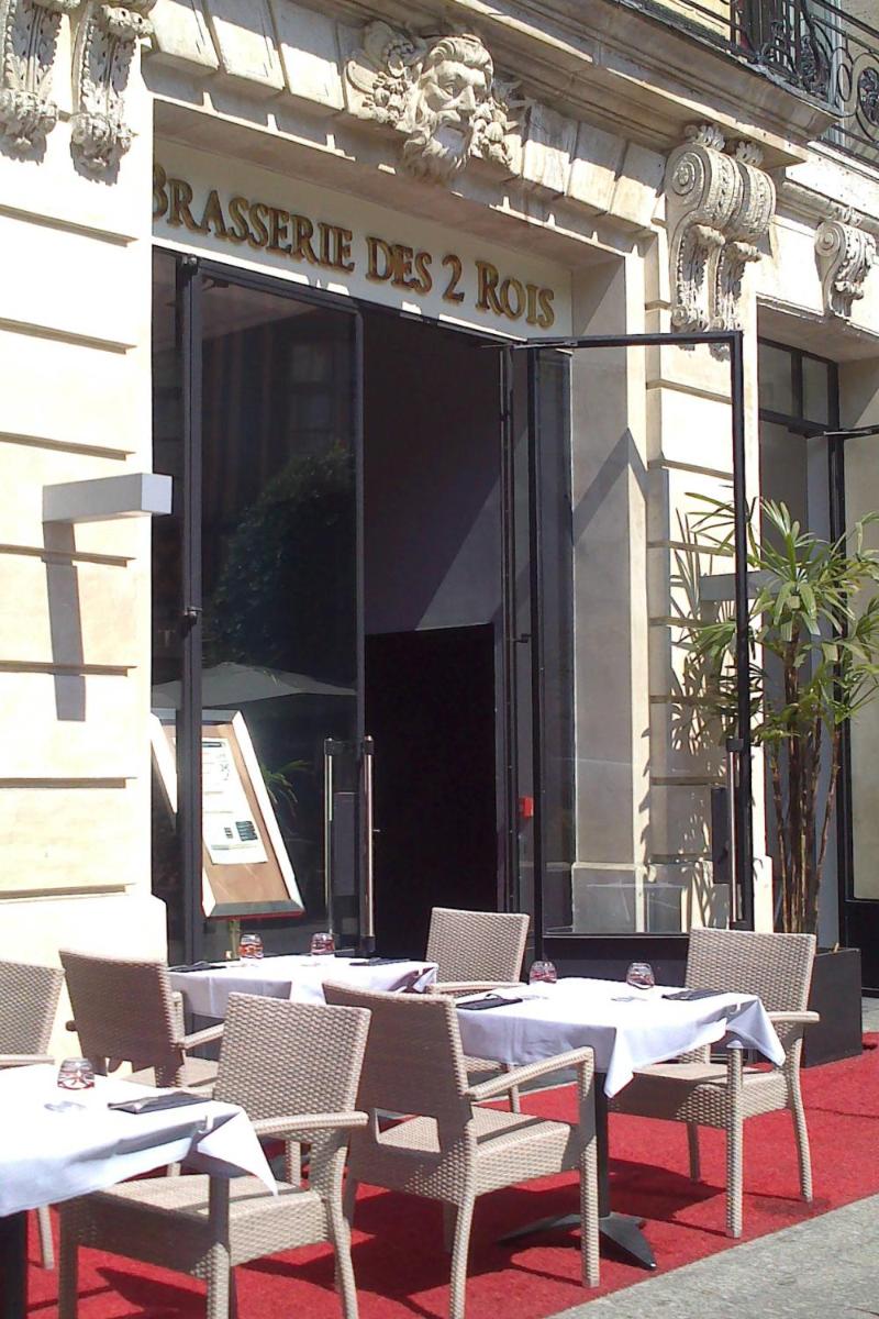 Hôtel de Bourgtheroulde, Autograph Collection