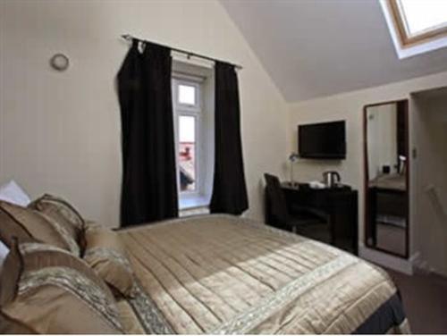 Space Boutique B&B - with Free private car park