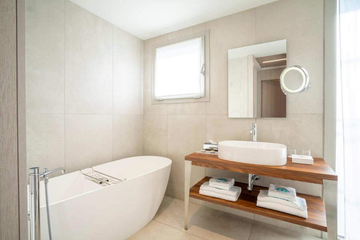 Splendido Bay Luxury Spa Resort