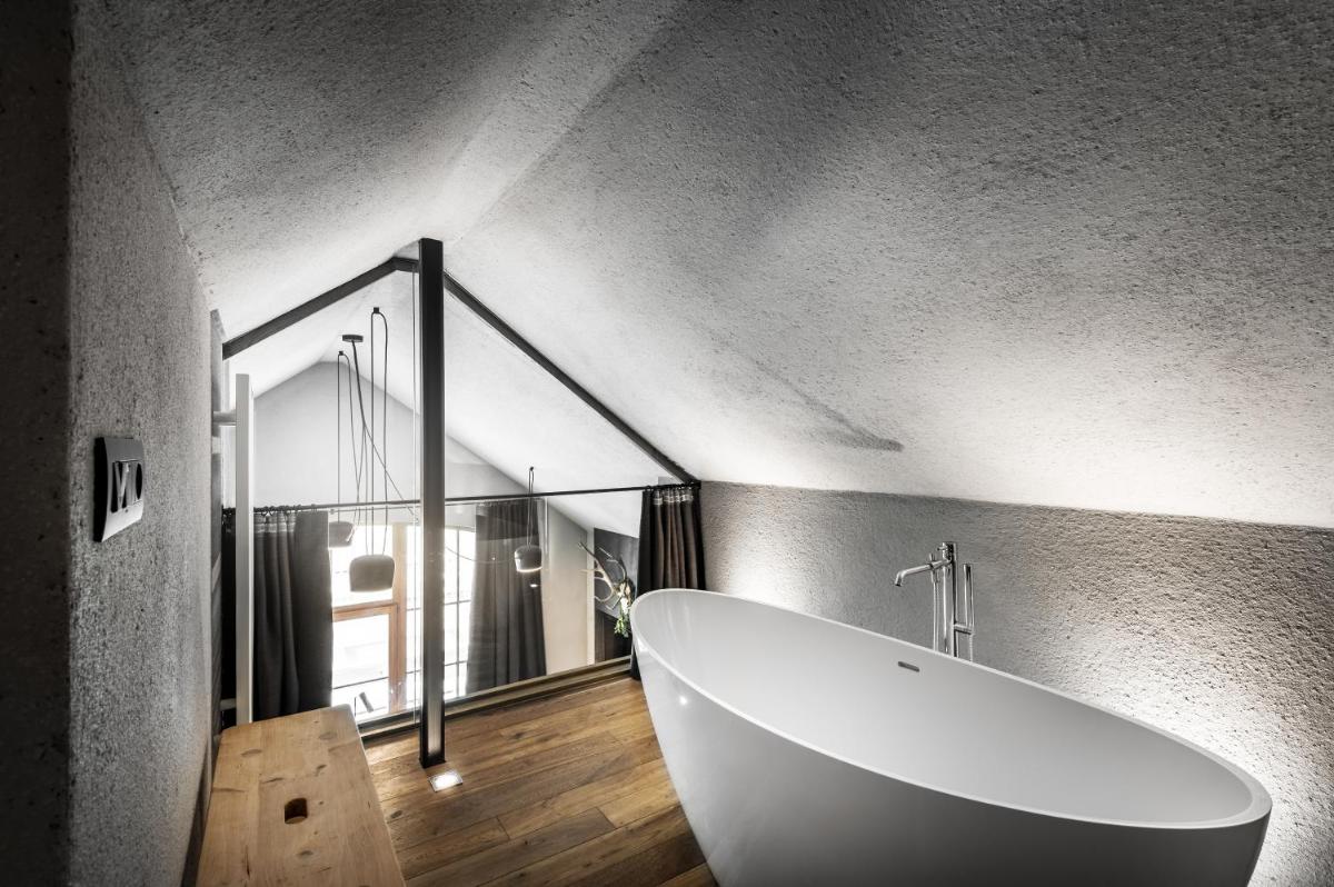 Sportony Mountain Lodges