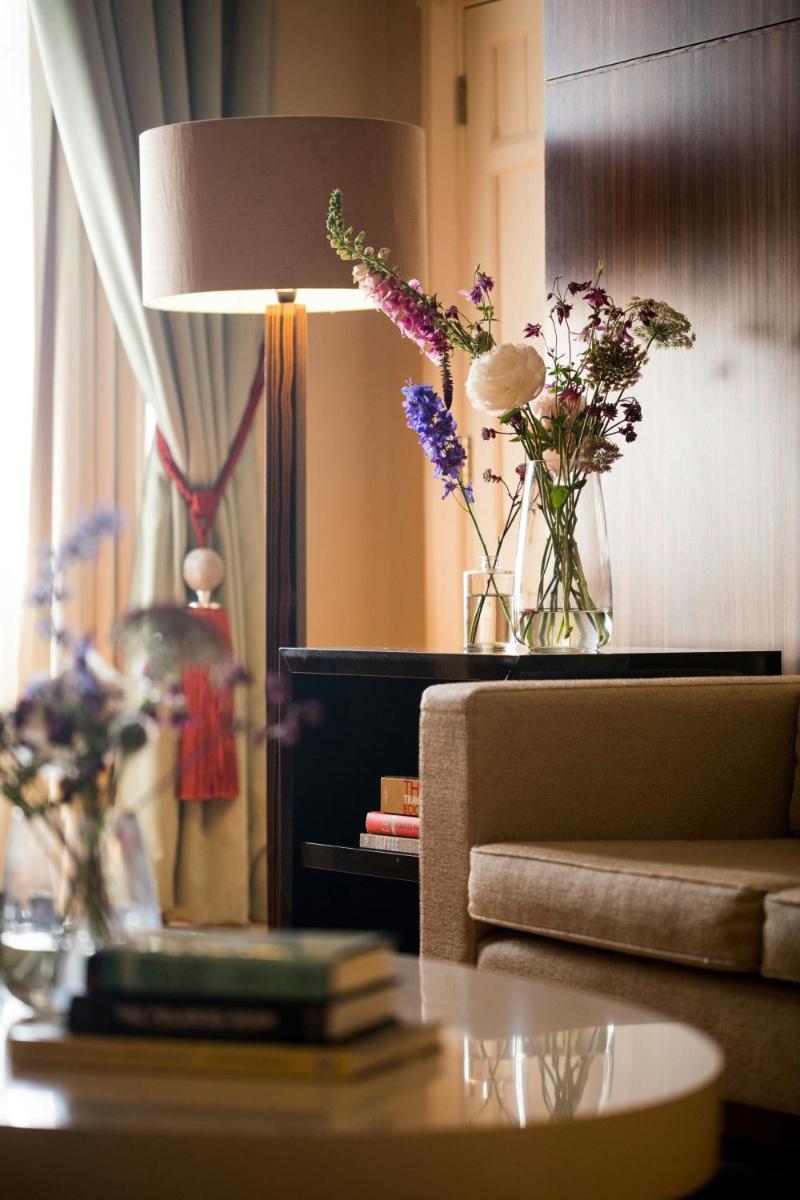 St Pancras London, Autograph Collection