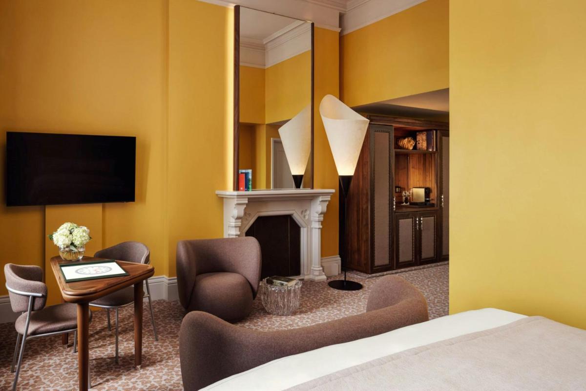 St Pancras London, Autograph Collection