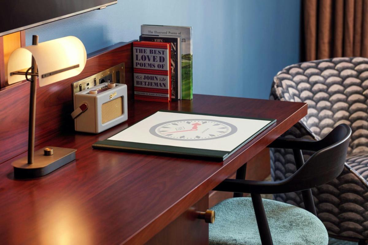 St Pancras London, Autograph Collection