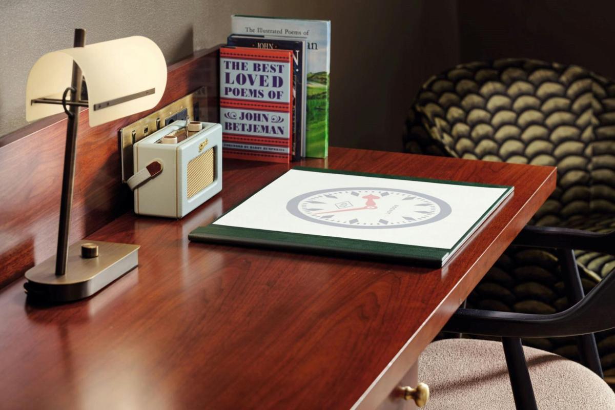 St Pancras London, Autograph Collection