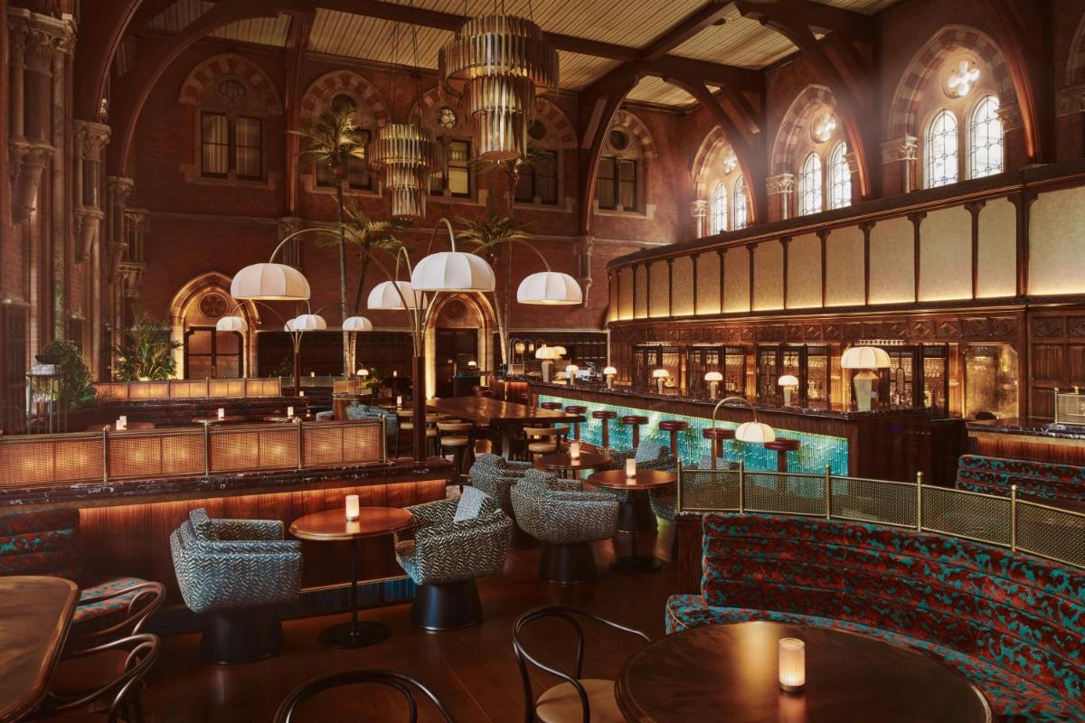 St Pancras London, Autograph Collection