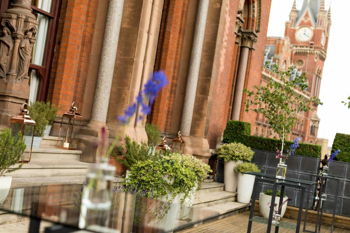 St Pancras London, Autograph Collection