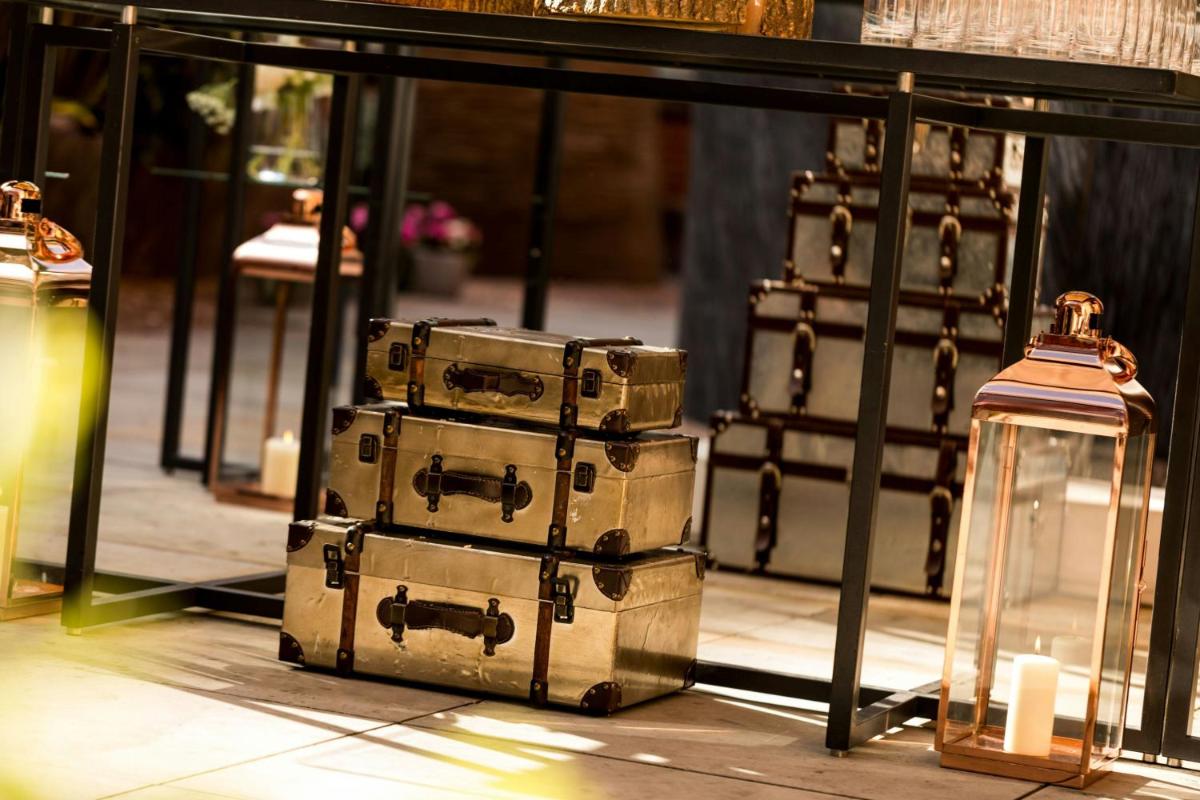 St Pancras London, Autograph Collection