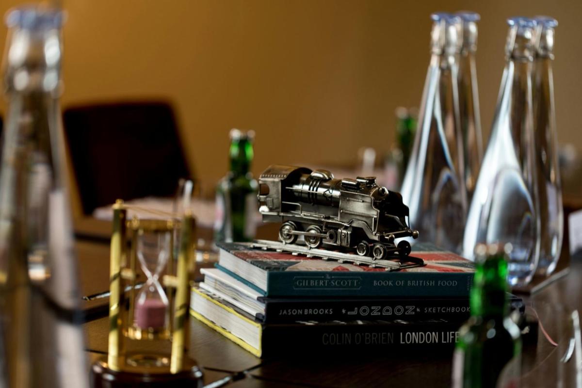 St Pancras London, Autograph Collection