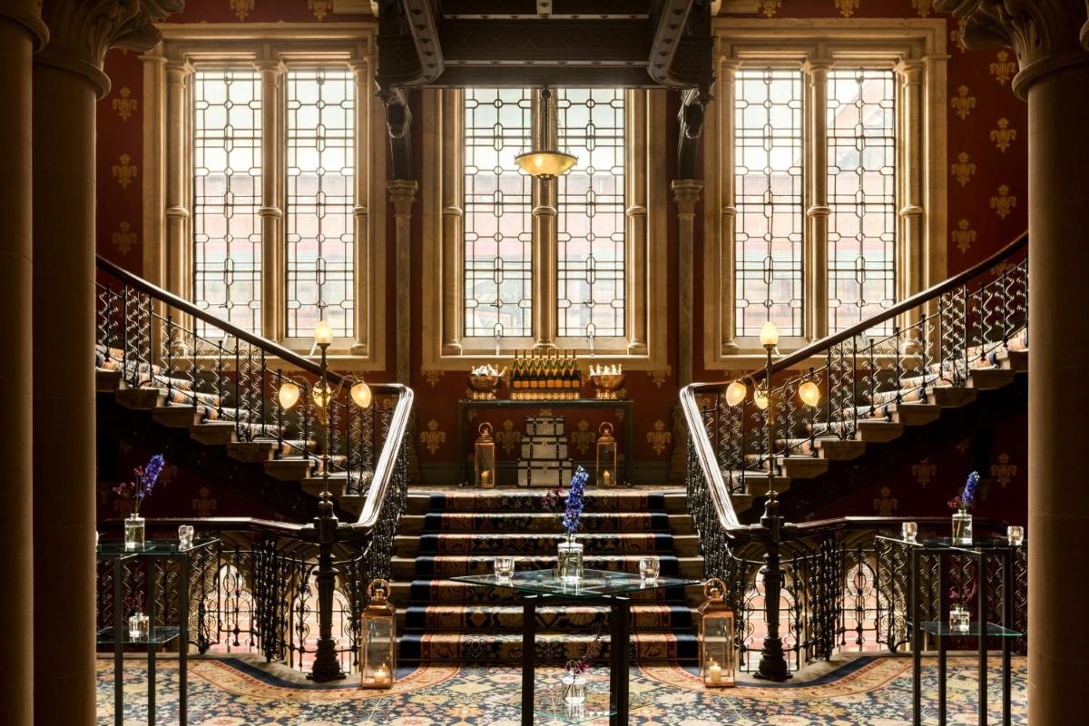 St Pancras London, Autograph Collection